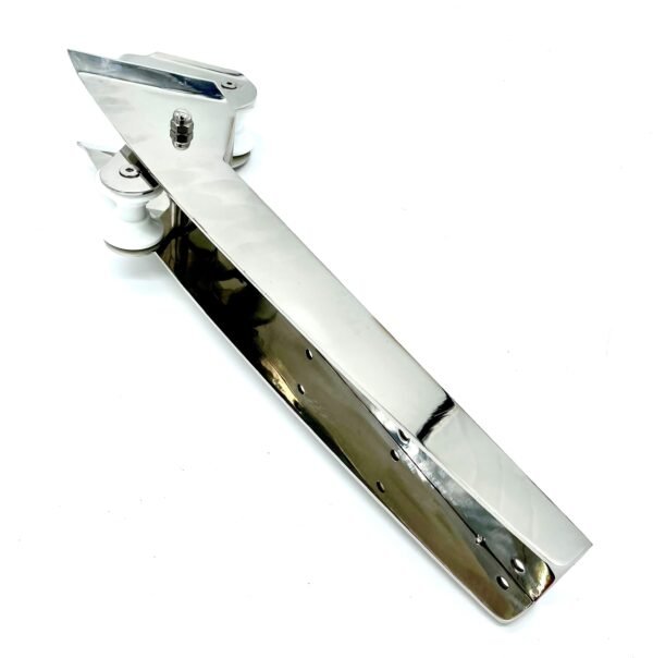 Self Launching Anchor Roller